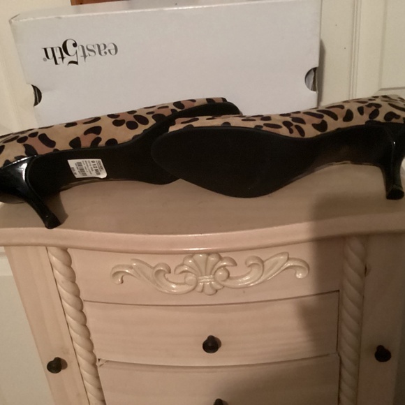 East 5th peep toe - Picture 3 of 3